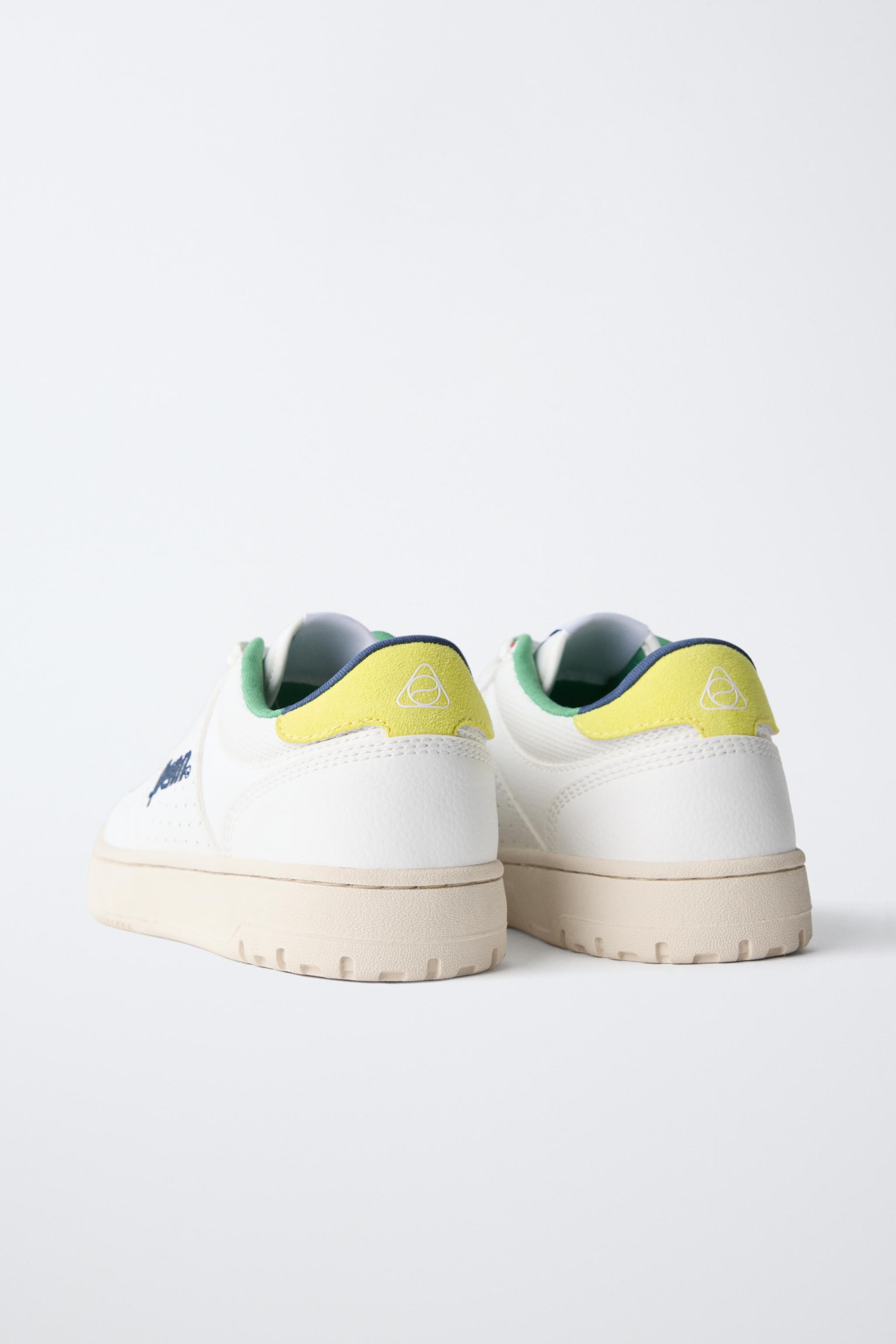 PENN © SNEAKERS